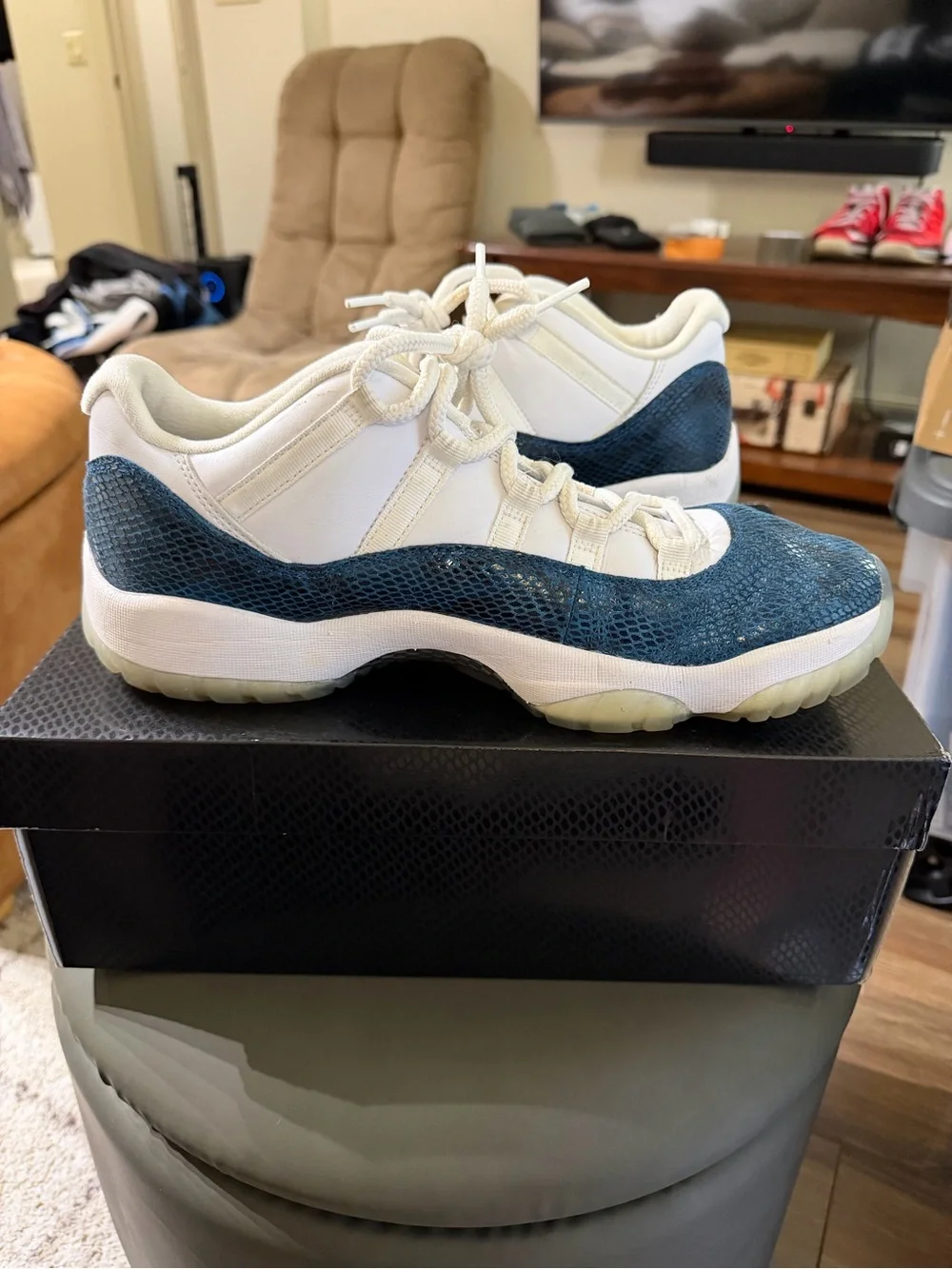 Air Jordan 11 size 12 (Low Navy Snakeskin 2019) CD6846-102